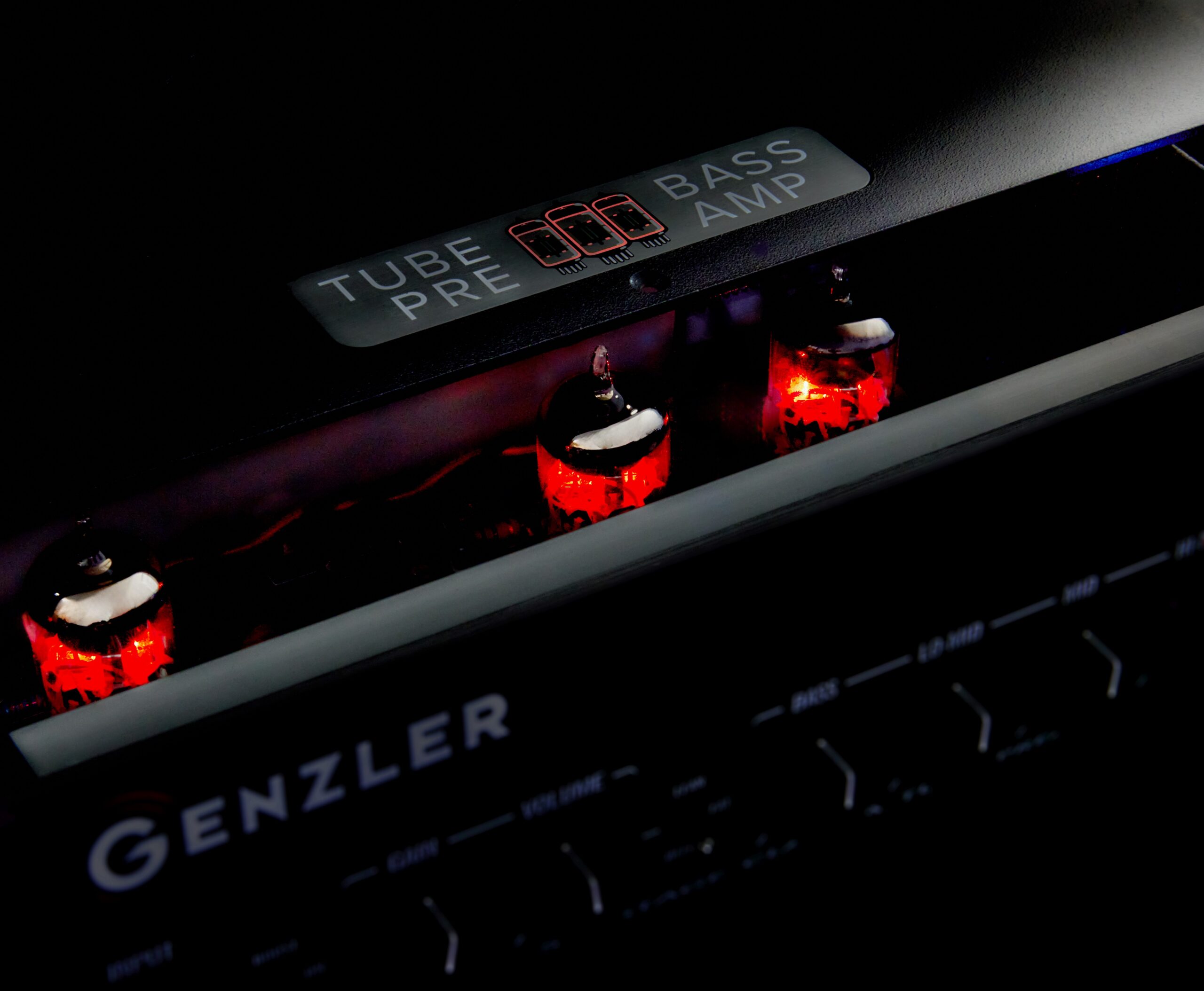 Genzler KINETIX800 Tube Preamp, 400W/8ohm, 800W/4ohm/2.67ohm 5 Genzler KINETIX800 Tube Preamp, 400W/8ohm, 800W/4ohm/2.67ohm - Billede 5